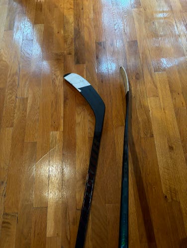 Senior Warrior Alpha LX2 PRO Right Handed Hockey Stick W28M Pro Stock (Used)
