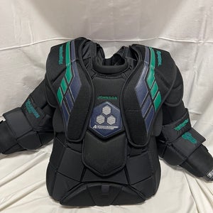 New Pro Return Vaughn VE8 Pro Carbon Chest Protector