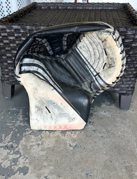 Bauer Vapor 2X Pro Goalie Glove (Used)