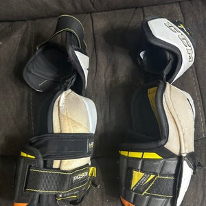 Medium Senior CCM Super Tacks AS1 Elbow Pads (Used)