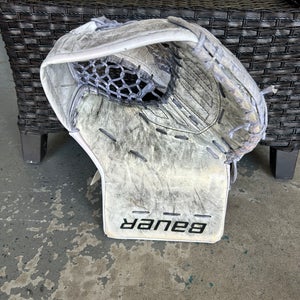 Bauer Supreme S190 Regular Goalie Glove (Used)