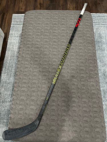 Senior Sher-Wood Rekker Legend Pro Right Handed Hockey Stick PP92 (Used)