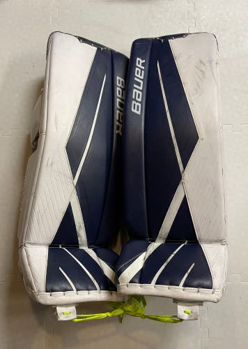 Large Bauer Supreme 3S Goalie Leg Pads (Used)