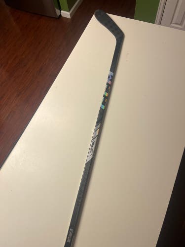 Intermediate CCM Tacks XF Pro Left Hand Hockey Stick P28  (New)