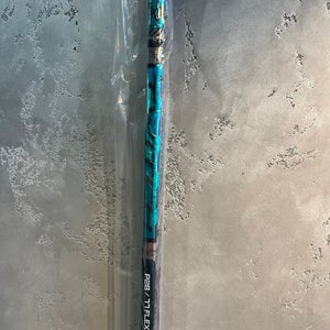 2 Pack Senior Bauer Twitch Left Hand Hockey Stick P28 (New)