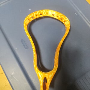 Adult Warrior Unstrung Evolution 2.0 Head (Used)