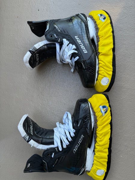 Bauer Supreme Shadow Hockey Skates 7 (Used)
