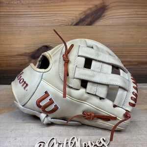 Wilson A2000 11.5" PP05 Broken In