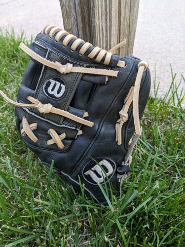 Infield RH Wilson A2000 Baseball Glove 11.5" (Used)