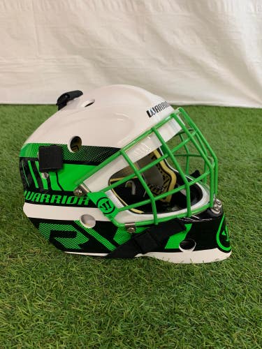 White Youth Warrior R/F1 Goalie Mask (New)