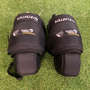 Senior Vaughn 7800 Knee Pads (Used)