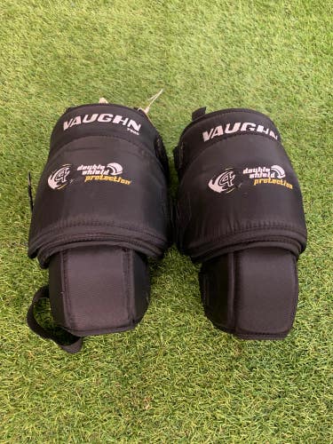 Senior Vaughn 7800 Knee Pads (Used)