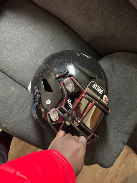 Large Adult Riddell SpeedFlex Helmet (Used)