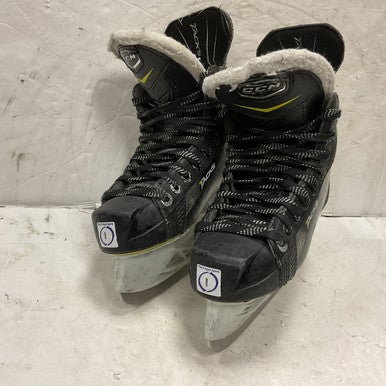 Used CCM TACKS 3052 Junior Hockey Skate Junior 01 11855-S000187905