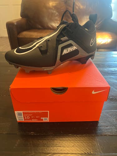 Men's  Size M 10.0 (W 11.0) Nike (New)