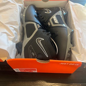 Men's  Size M 12.5 (W 13.5) Nike (New)