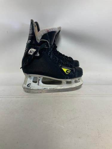 Used Graf SUPRA 705 Intermediate Hockey Skate Intermediate 3.5 11823-S000032891