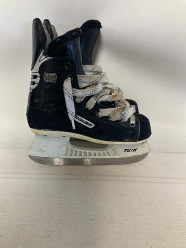 Used Bauer 100 IMPACT Junior Hockey Skate Junior 02 11823-S000032894