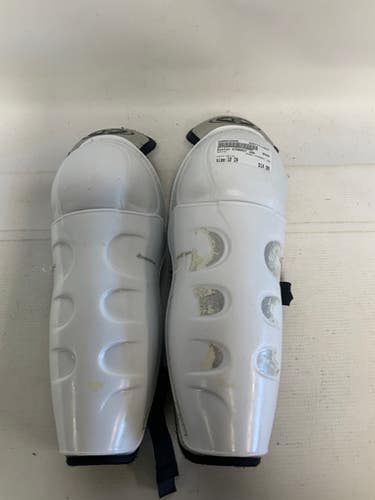 Used Easton SYNERGY 100 Junior Shin Guards White 10" 11823-S000032890