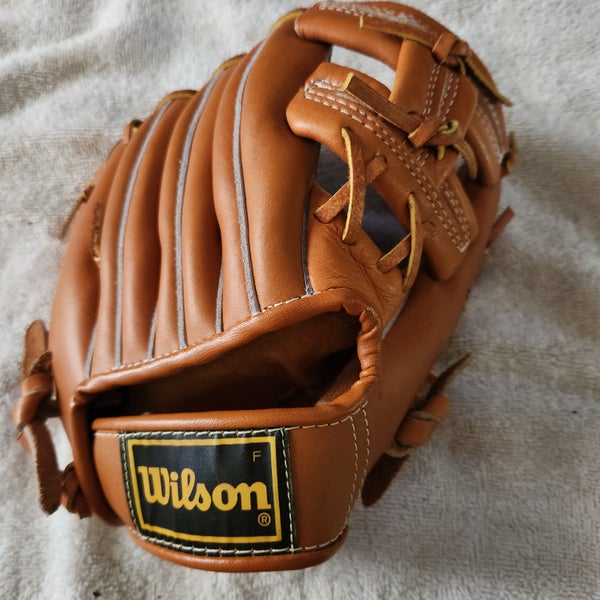 Wilson RH A2295 George Brett Youth Model Baseball Glove 9.5" Excellent Condition
