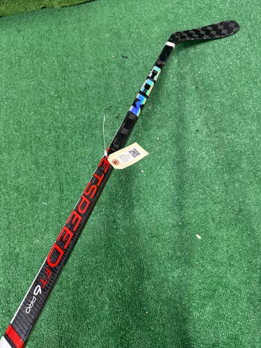 Junior CCM Jetspeed FT6 Pro Hockey Stick Right Handed P28 (Used)