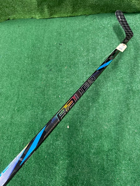 Junior Bauer Twitch Hockey Stick Left Hand P28 (Used)