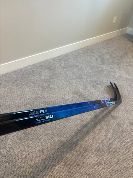 Senior CCM Jetspeed FT8 Pro Right Handed Hockey Stick (New)