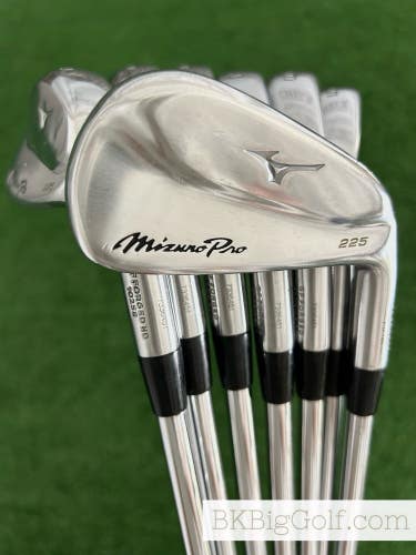 Mizuno Pro 225 Forged Iron Set 4-P / Dynamic Gold 95 Stiff +1/2