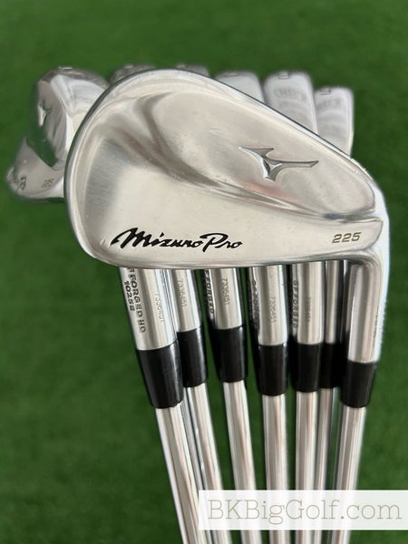 Mizuno Pro 225 Forged Iron Set 4-P / Dynamic Gold 95 Stiff +1/2