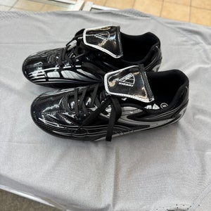 Vizari Striker FG Soccer Cleats - Size 5