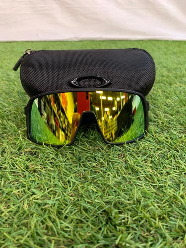 Black Men's Adult Oakley Sutro Sunglasses (New)