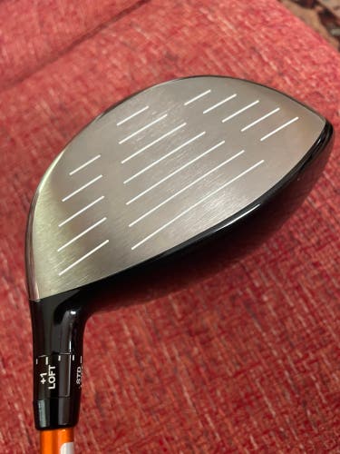Men's  Srixon Z-Star Right Handed Driver Stiff Flex 9.5 Loft (New)