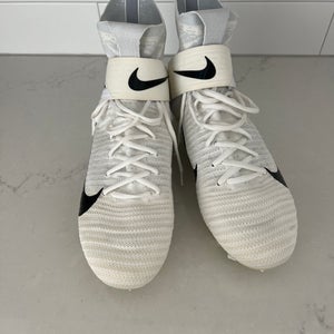 Men's  Size M 12.5 (W 13.5) Nike High Top Cleats (New)