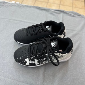 Under Armour Baseball Cleats - Size 10K