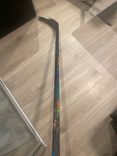 Senior Bauer Twitch Right Handed Hockey Stick P92 (Used)