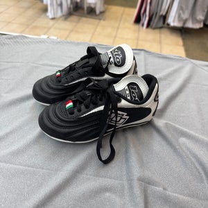 Lotto PU Scatto JR Soccer Cleats - Size 11Y