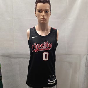 NWOT Portland Trail Blazers Damian Lillard City Editon Jersey Nike S 40 NBA