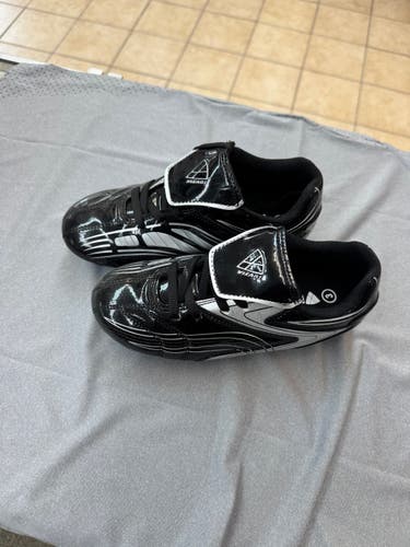Vizari Striker FG Soccer Cleats - Size 3