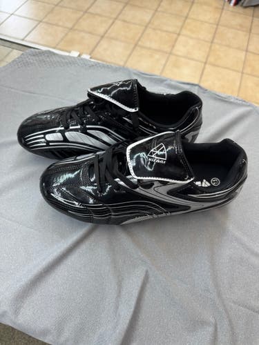 Vizari Striker FG Soccer Cleats - Size 7.5