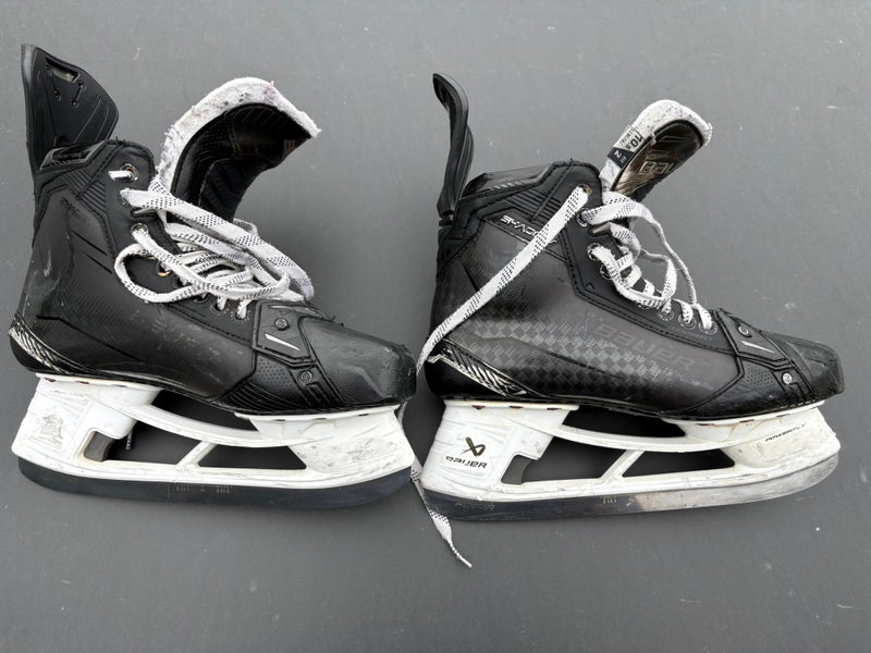 Bauer Supreme Shadow Hockey Skates  10.5 (Used)
