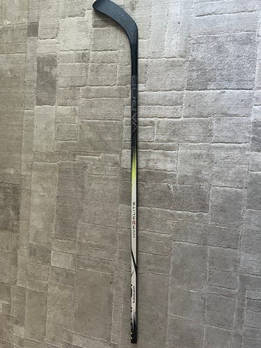 Bauer Vapor Hyperlite 2 Senior Hockey Stick