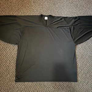 Black Men's XL CCM Jersey (Used)