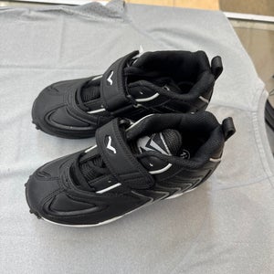 Youth/Kids Football Cleats - Size 1.5