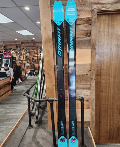 Women's 2024 Dynafit 172 cm Alpine Touring Blacklight Skis Without Bindings (New)