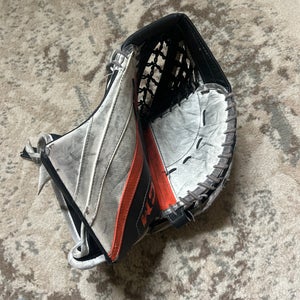 Ccm eflex 5.5 junior glove