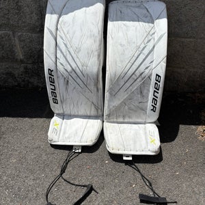 XS  Bauer Vapor 3X Goalie Leg Pads (Used)