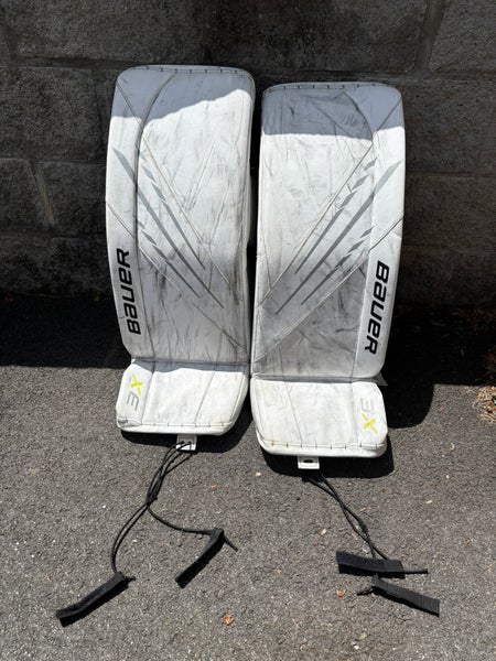 XS  Bauer Vapor 3X Goalie Leg Pads (Used)