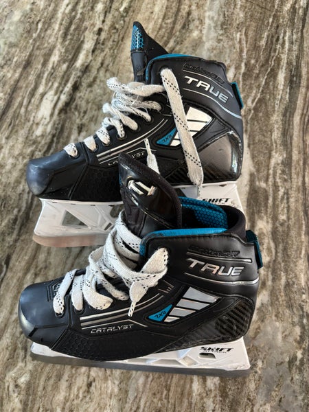 True Catalyst 7x4 Goalie Skates size 4.5 R