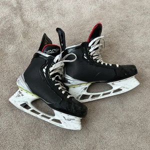 Bauer Hyperlite Skates Size 10 (Used)