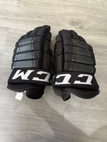 New CCM HG97 Gloves 14" Pro Stock (New)